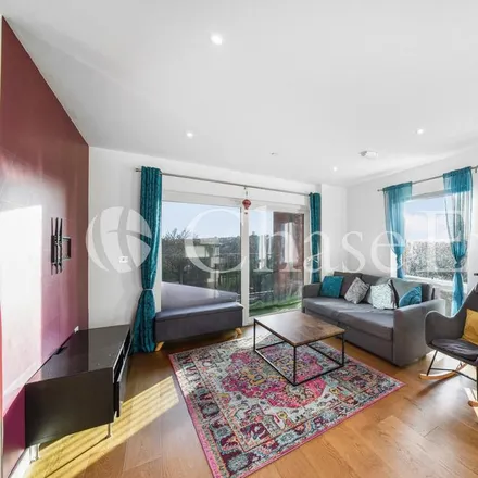 Rent this 3 bed apartment on Quassia House in Thonrey Close, London