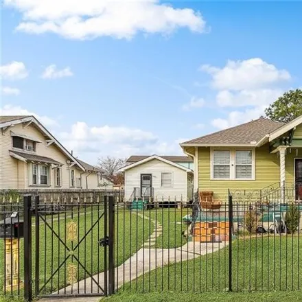 Buy this 4 bed house on 3212 Milan Street in New Orleans, LA 70125