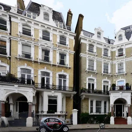 Rent this 2 bed apartment on 10 Redcliffe Square in London, SW10 9JZ