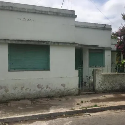 Buy this 3 bed house on Parroquia Santa Rosa de Lima in Calle 81, Partido de La Plata