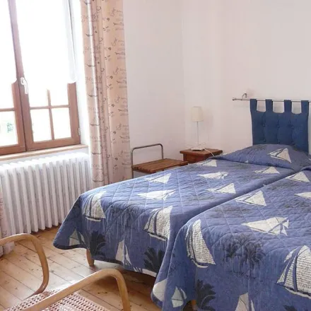 Rent this 3 bed house on 29950 Arrondissement de Quimper