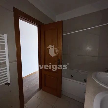 Image 6 - Queluz-Belas, Praceta Joaquim Casimiro, Sintra, Portugal - Apartment for rent