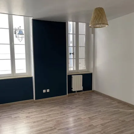 Rent this 3 bed apartment on 2 Place de la République in 81100 Castres, France