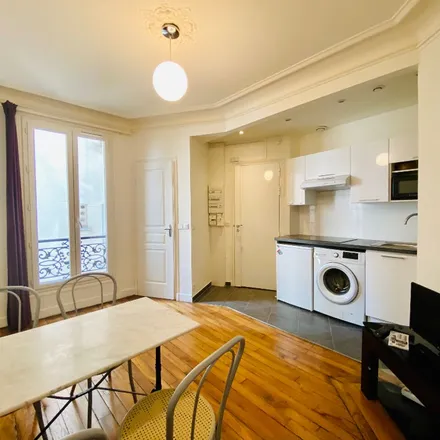 Rent this 2 bed apartment on Jules Joffrin in ligne 12 Direction Mairie d'Issy, Rue Ordener
