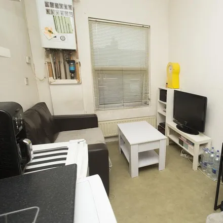 Rent this studio apartment on Chicken Excell in 14 West Green Road, London