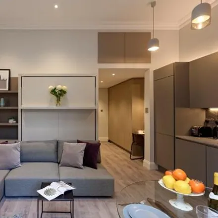 Image 1 - 44 Notting Hill Gate, London, W11 3HX, United Kingdom - Apartment for rent