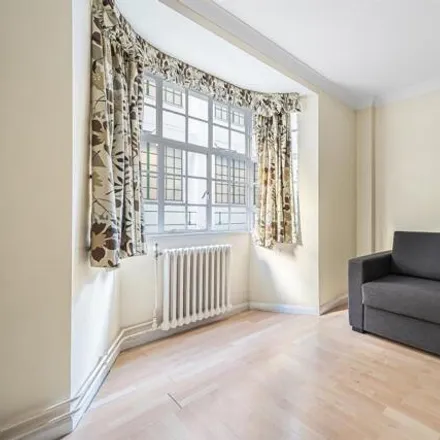 Image 2 - Russell Court, Woburn Place, London, WC1H 0LH, United Kingdom - Apartment for sale