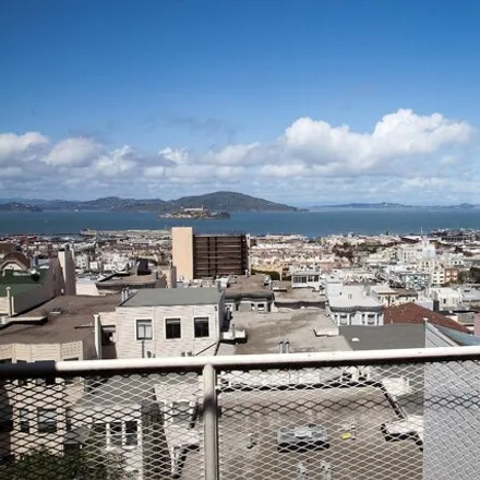Rent this 1 bed apartment on 856;858;860 Green Street in San Francisco, CA 94133