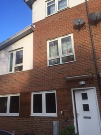 Rent this 1 bed house on London in London Borough of Croydon, ENGLAND