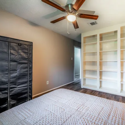 Rent this 1 bed room on Houston in TX, US
