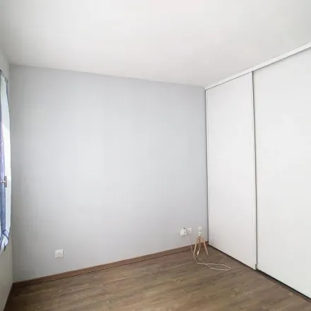 Rent this 2 bed apartment on Avenue de la République in 94320 Thiais, France