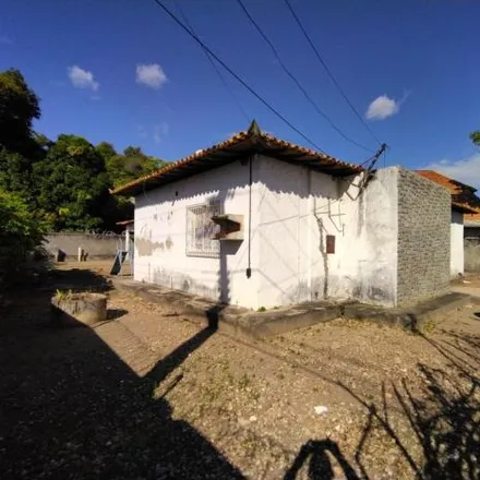 Rent this 4 bed house on Rua Acácia in Jóquei, Teresina - PI