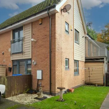 Buy this 1 bed townhouse on Oxclose Park Rise in Sheffield, S20 8GW