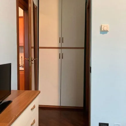 Image 3 - Via Creta, 25100 Brescia BS, Italy - Apartment for rent