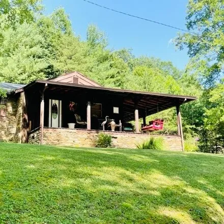 Image 1 - 10 Whispering Pines Drive, Clearfield, Rowan County, KY 40313, USA - House for sale