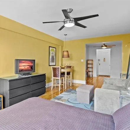 Image 3 - 7217 Shore Road, New York, NY 11209, USA - Condo for sale