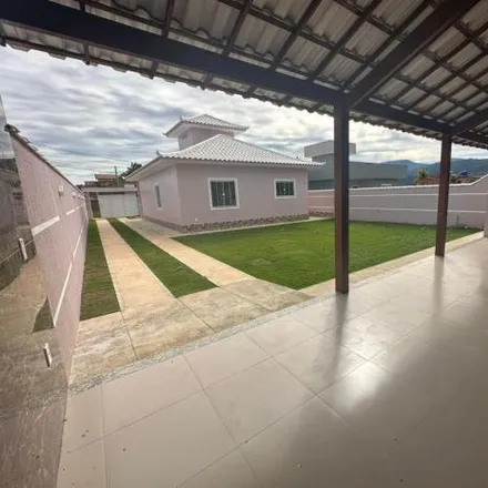 Buy this 4 bed house on Rua Treze in Sampaio Corrêa, Região Geográfica Intermediária do Rio de Janeiro - RJ