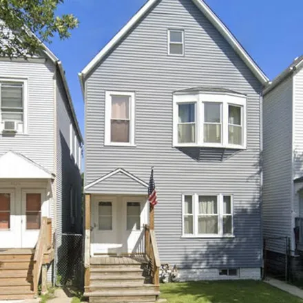 Buy this 4 bed duplex on 4721 South Union Avenue in Chicago, IL 60609