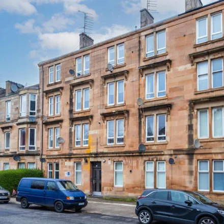 Buy this 1 bed apartment on 209 Newlands Road in Glasgow, G43 2JS