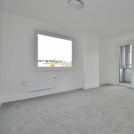 Image 5 - RBS, 152 Upper Second Street, Milton Keynes, MK9 1EB, United Kingdom - Room for rent