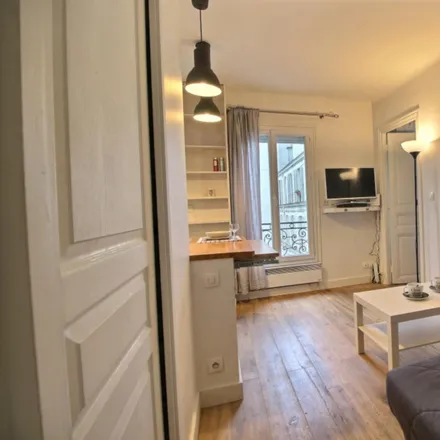 Image 6 - 3 Rue Rennequin, 75017 Paris, France - Apartment for rent