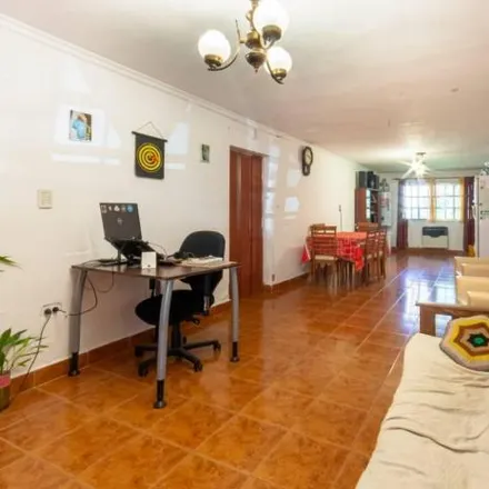 Buy this 2 bed house on Dante Alighieri 2556 in Departamento Rosario, Granadero Baigorria
