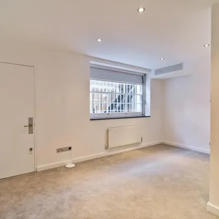 Image 7 - 9 Wilton Place, London, SW1X 7RL, United Kingdom - Townhouse for rent