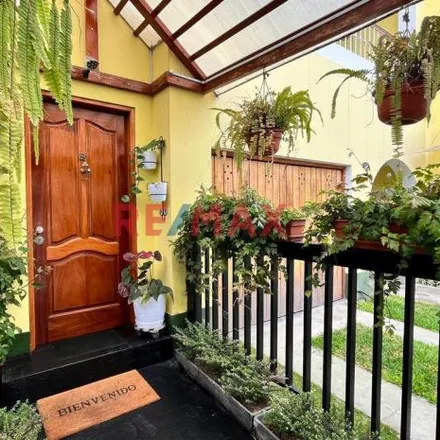 Buy this 8 bed house on Jirón Félix Dibós in Magdalena, Lima Metropolitan Area 15076