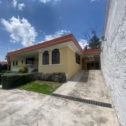 Buy this 4 bed house on Avenida Manuel Córdova Galarza in 170380, Ecuador