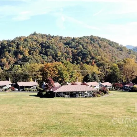 Image 3 - 200 Raven Ridge, Maggie Valley, Haywood County, NC 28751, USA - House for sale