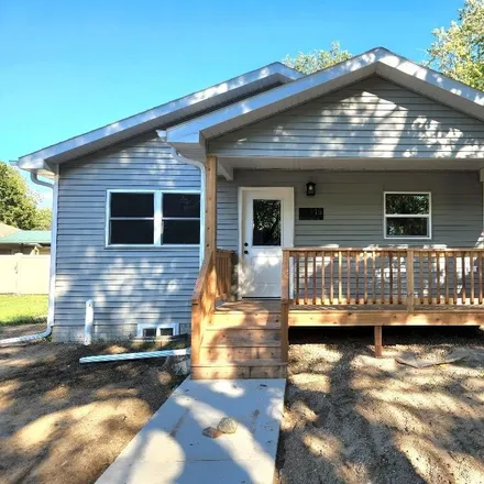 Buy this 3 bed house on 119 Franklin Street in Vermillion, SD 57069