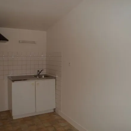 Rent this 2 bed apartment on 80 Rue de Buisseau in 45390 Puiseaux, France