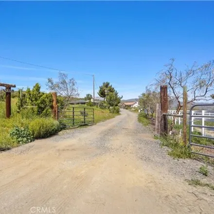 Image 3 - 5819 Hubbard Rd, Acton, California, 93510 - House for sale