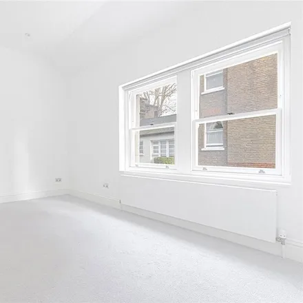 Rent this 2 bed house on 8 Egerton Gardens Mews in London, SW3 2EH