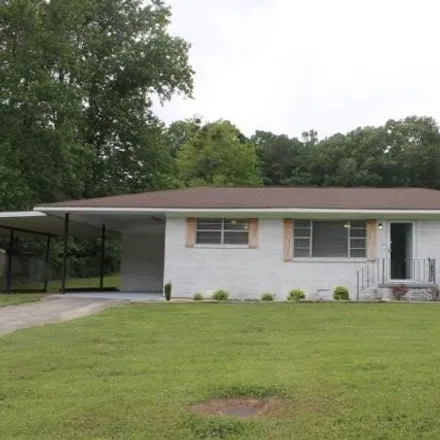 Buy this 3 bed house on 3814 Grand Avenue Southwest in Fort Payne, AL 35967