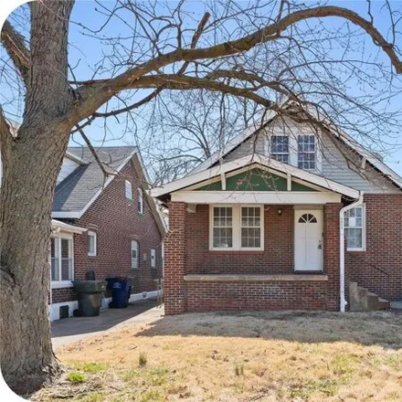 Buy this 3 bed house on 6876 Bradley Avenue in Clifton Heights, St. Louis