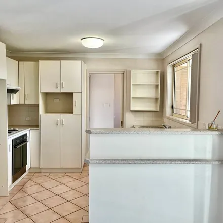 Image 5 - 55 Berringar Road, Valentine NSW 2280, Australia - Apartment for rent