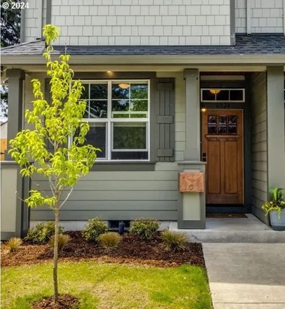 Buy this 4 bed house on 6824 North Seneca Street in Portland, OR 97203