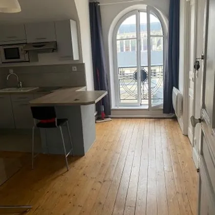Image 5 - 3 Rue Henriette Dumuin, 80000 Amiens, France - Apartment for rent
