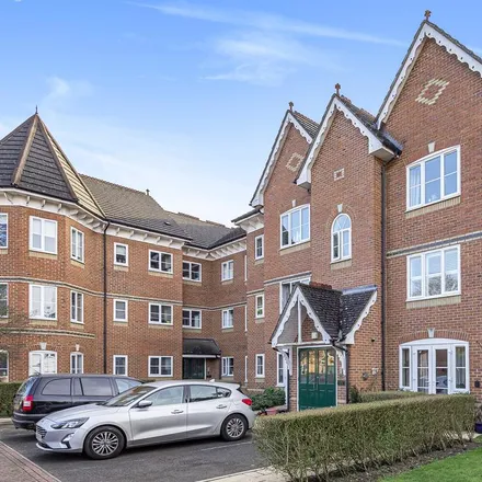 Rent this 2 bed apartment on Chesswood Court in Rickmansworth, WD3 1DT
