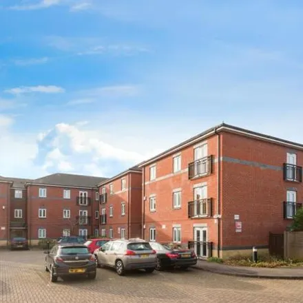 Buy this 2 bed apartment on Eastfield Place in 30 Brasenose Driftway, Oxford
