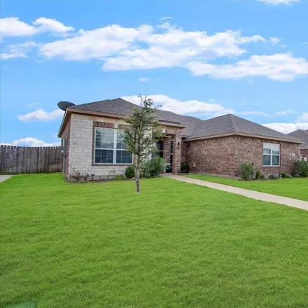 Image 2 - 530 Roaring Springs Drive, Glenn Heights, TX 75154, USA - House for sale