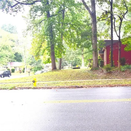 Image 5 - 6200 Cross Creek Lane, Four Seasons, Charlotte, NC 28212, USA - House for sale