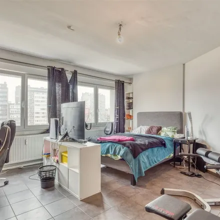 Rent this 2 bed apartment on Quai Bonaparte 44 in 4020 Liège, Belgium