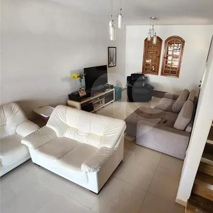 Buy this 4 bed house on Rua Hamilton Almeida Guimarães 165 in Morada de Camburi, Vitória - ES