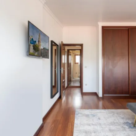 Rent this 4 bed apartment on Rua da Póvoa in 4000-075 Porto, Portugal