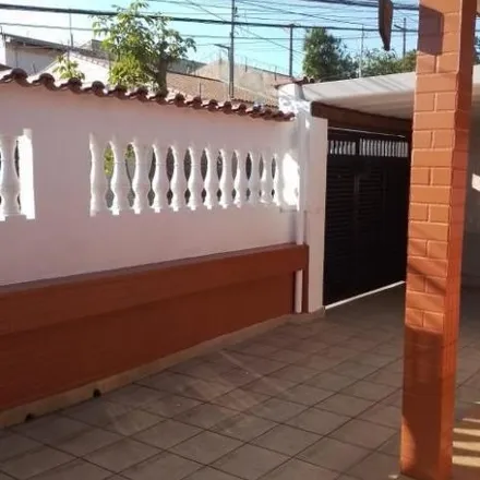 Rent this 4 bed house on Rua Guia Lopes in Jardim das Flòres, Osasco - SP