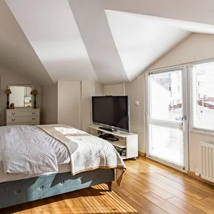 Rent this 4 bed apartment on 34340 Beşiktaş
