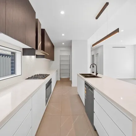 Image 3 - Leemon Street, Condell Park NSW 2200, Australia - Apartment for rent