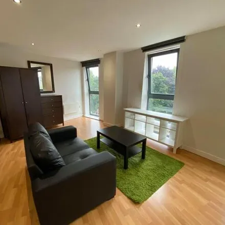 Image 2 - West One Cube, Broomhall Street, Devonshire, Sheffield, S3 7XG, United Kingdom - Apartment for rent